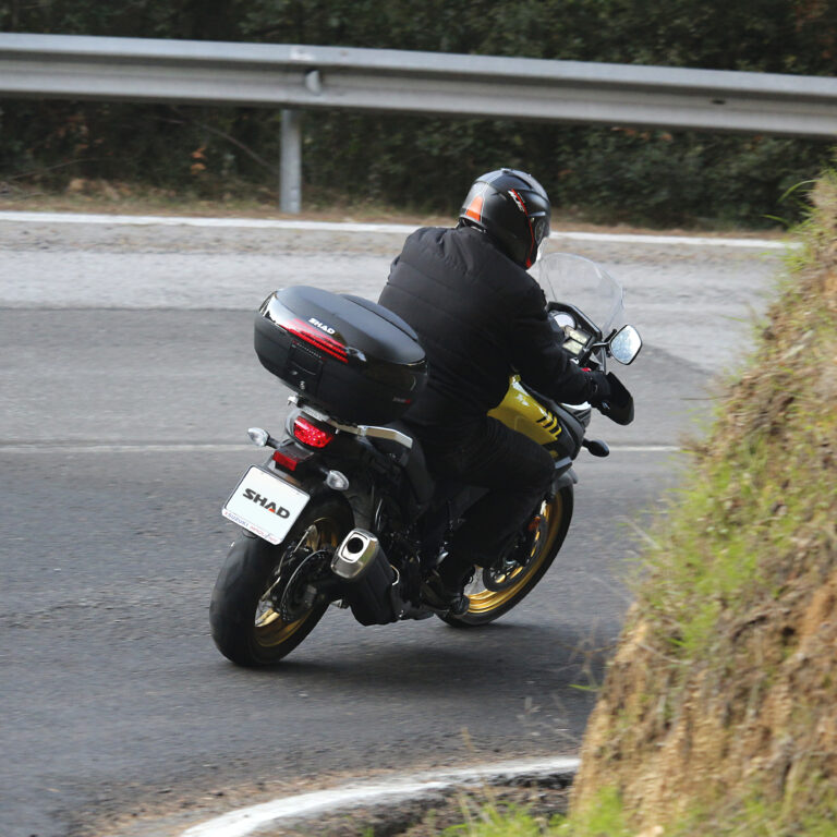 Vrchný kufor na motorku SHAD SH46 D0B46200 čierna