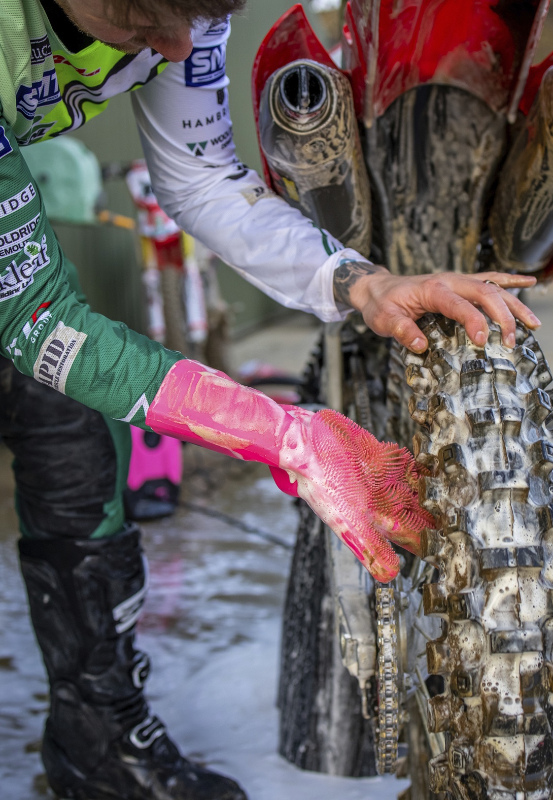 Gumové rukavice na čistenie MUC-OFF 20404 ružová S