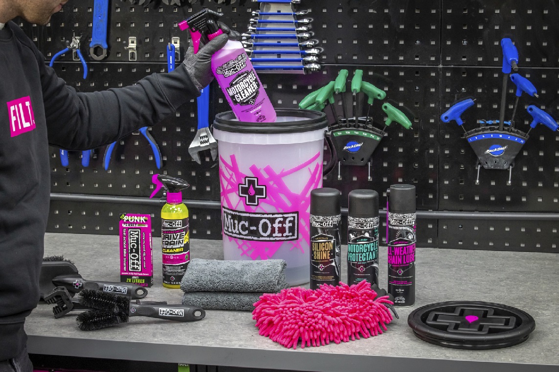 Súprava na vedro pre motorové vozidlá MUC-OFF 20546