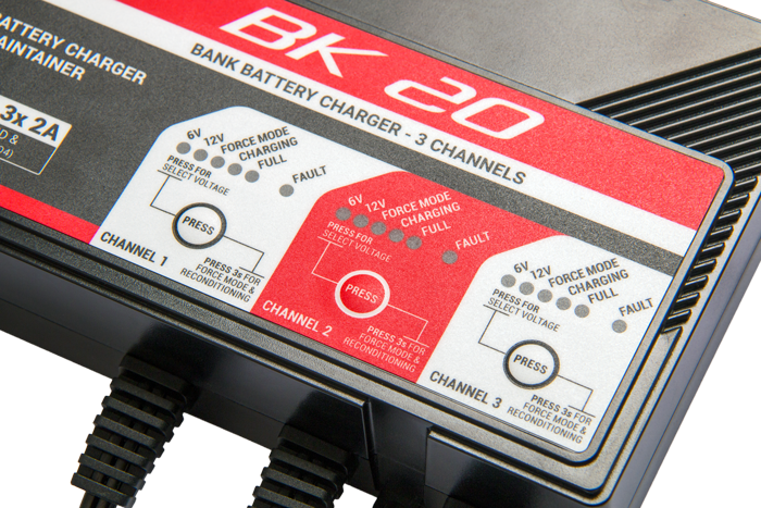 3 channels bank BS-BATTERY (suitable also for Lithium) 12V 2A [8]