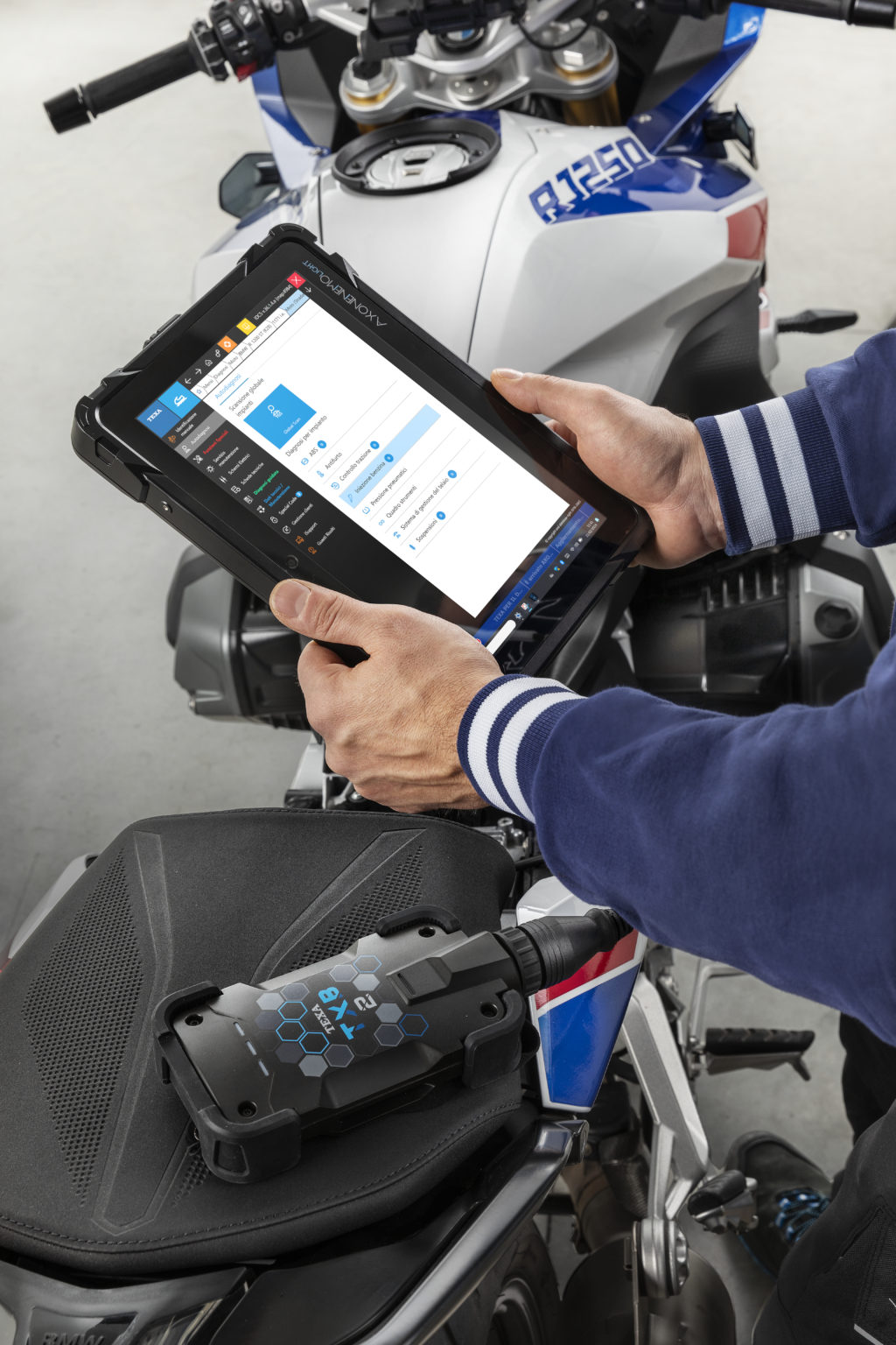 Diagnosis tool TEXA NAVIGATOR TXB 2 BIKE with software license [1]